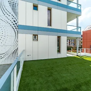 https://white-deluxe-with-terrace-by-oneapartments.gdanskhotel.org